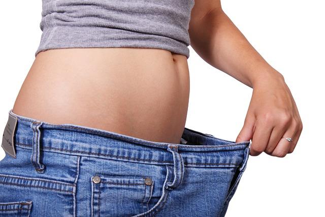 1. Hogyan érd el a fogyást és az ⁤izomtömeg ​növelést táplálkozással?
