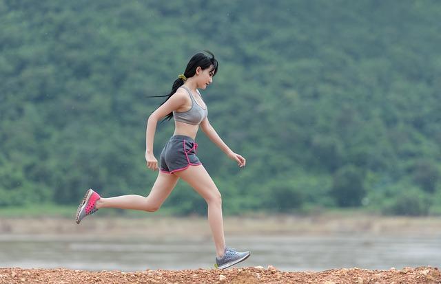 1. A futás egészségügyi előnyei és az első ⁣5 km-es távolság meghaladása